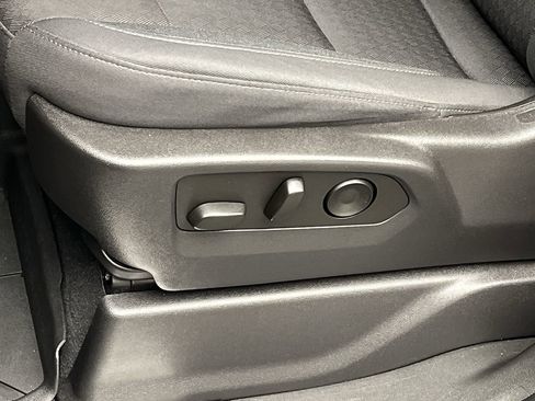 Certified 2024 Chevrolet Silverado 1500 RST w/ Rally Edition image 10