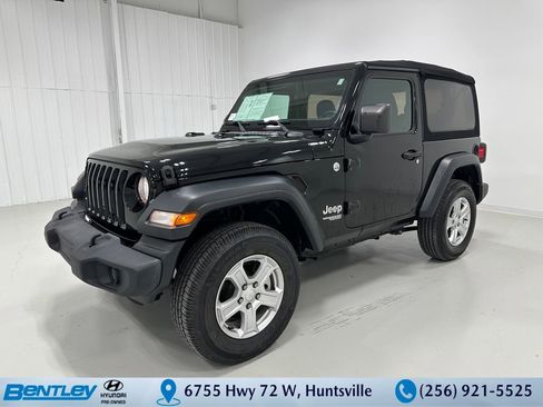 Used 2021 Jeep Wrangler Sport S image 1