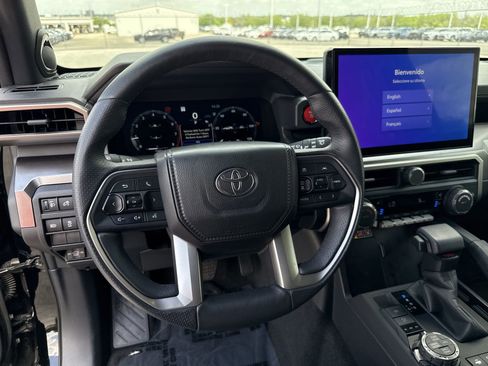 Certified 2025 Toyota 4Runner TRD Off-Road Premium w/ Tow Technology Package AWD/4WD image 11
