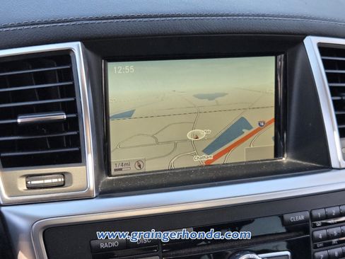 Used 2016 Mercedes-Benz GL 550 4MATIC image 22