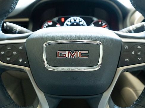 Used 2023 GMC Acadia Denali FWD image 27