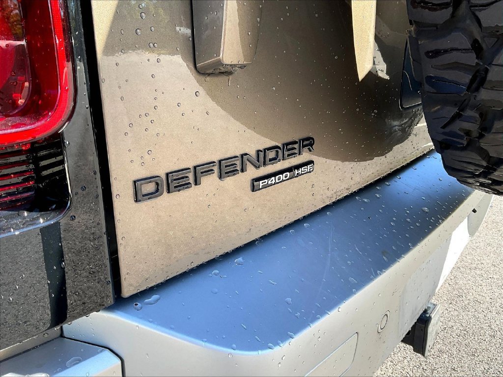 Used 2020 Land Rover Defender 110 HSE AWD/4WD image 26