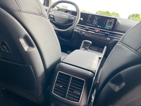 New 2026 Kia Sportage EX image 25