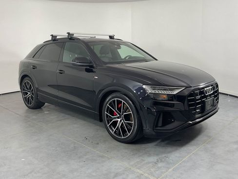 Used 2019 Audi Q8 Prestige AWD/4WD image 3
