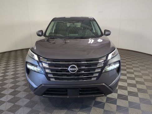 Used 2025 Nissan Rogue SV AWD/4WD image 3
