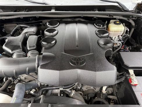 Used 2018 Toyota 4Runner Limited image 35