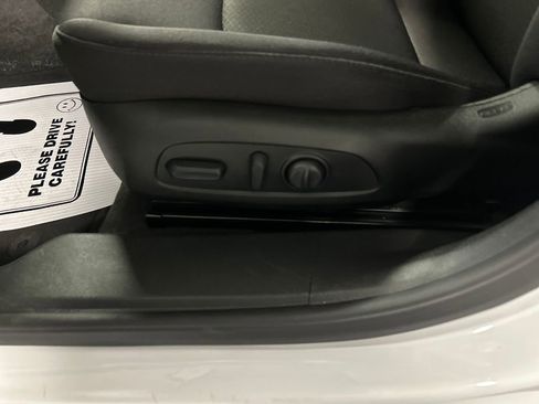 Used 2024 Chevrolet Malibu LT image 13