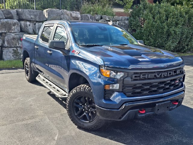 Used 2023 Chevrolet Silverado 1500 Custom Trail Boss w/ LPO, Dark Essentials Package AWD/4WD 360° Tour