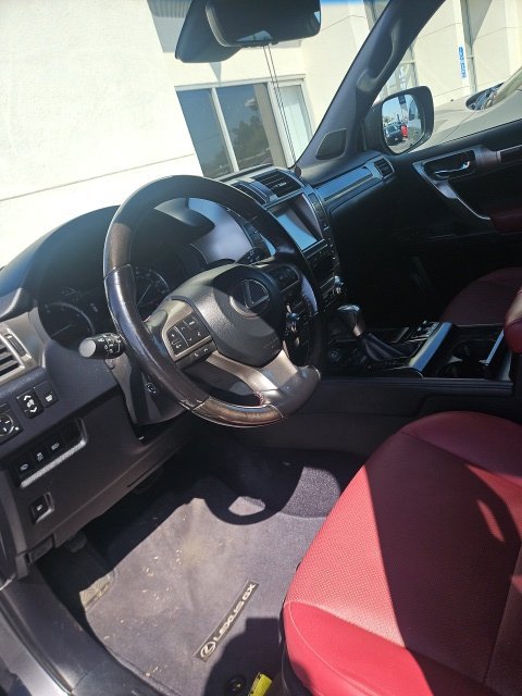 Used 2020 Lexus GX 460 Premium AWD/4WD image 18