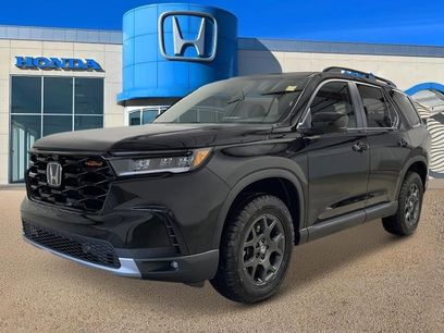 New 2025 Honda Pilot TrailSport