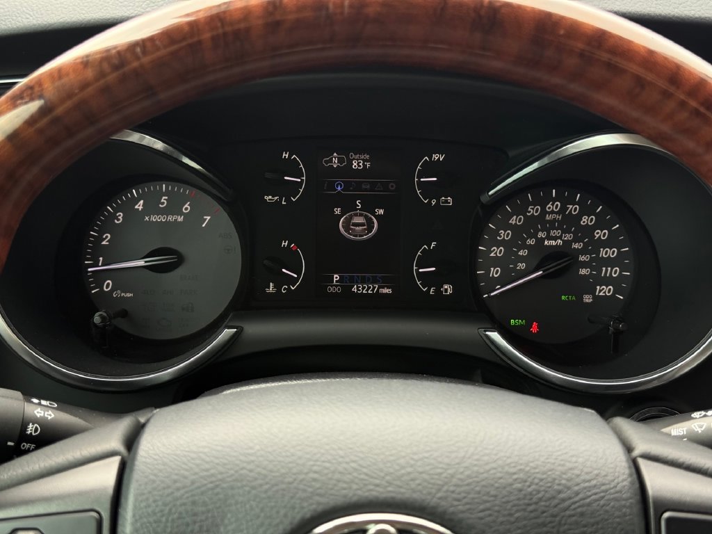 Used 2020 Toyota Sequoia Platinum AWD/4WD image 14