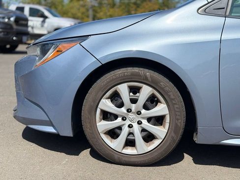 Used 2023 Toyota Corolla LE FWD image 9