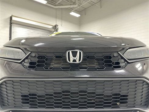 Used 2025 Honda Civic Sport Touring image 10