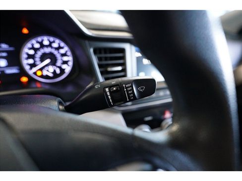 Used 2019 Hyundai Elantra SEL FWD image 23