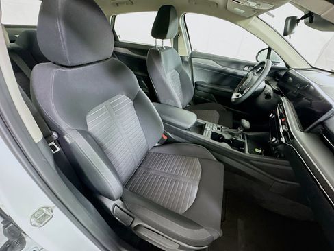 Used 2025 Kia K5 LXS FWD image 30