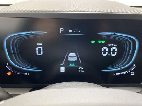 New 2026 Kia Niro LX FWD image 9