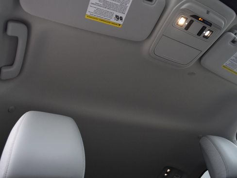 New 2026 Ford Explorer Active w/ Active Comfort Package image 26