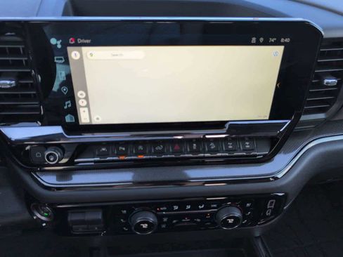 Used 2024 Chevrolet Silverado 1500 ZR2 image 19