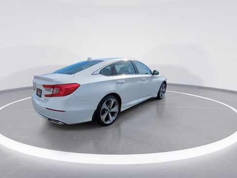 Used 2018 Honda Accord Sport image 8