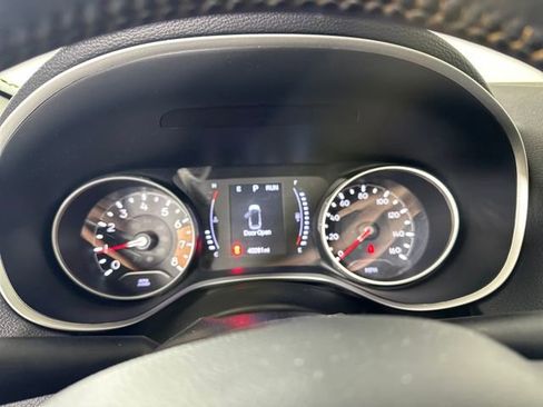 Used 2019 Jeep Compass Latitude image 17