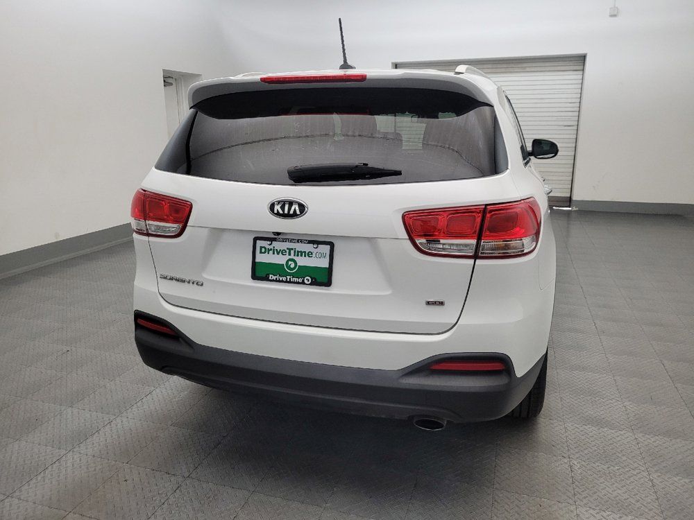 Used 2016 Kia Sorento FWD image 7