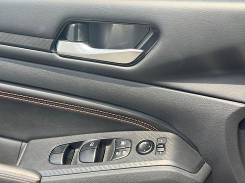 Used 2022 Nissan Altima 2.5 SR FWD image 24