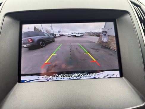 Used 2020 Ford Edge SEL FWD image 20