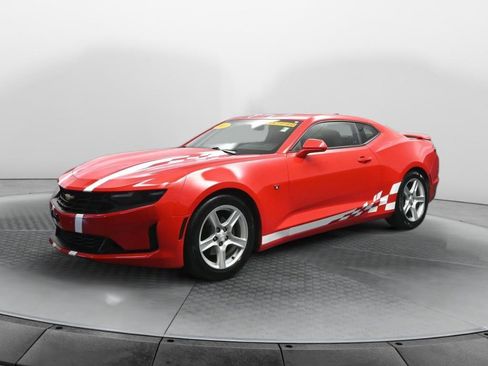 Used 2020 Chevrolet Camaro LT image 1