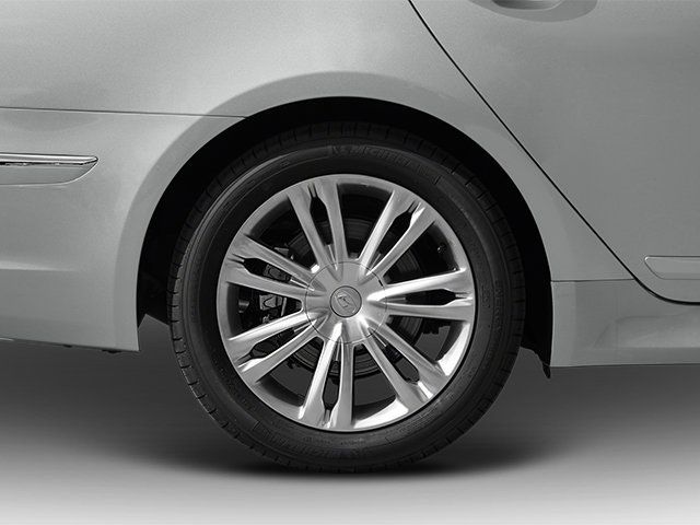 Used 2013 Hyundai Genesis 3.8 RWD image 14