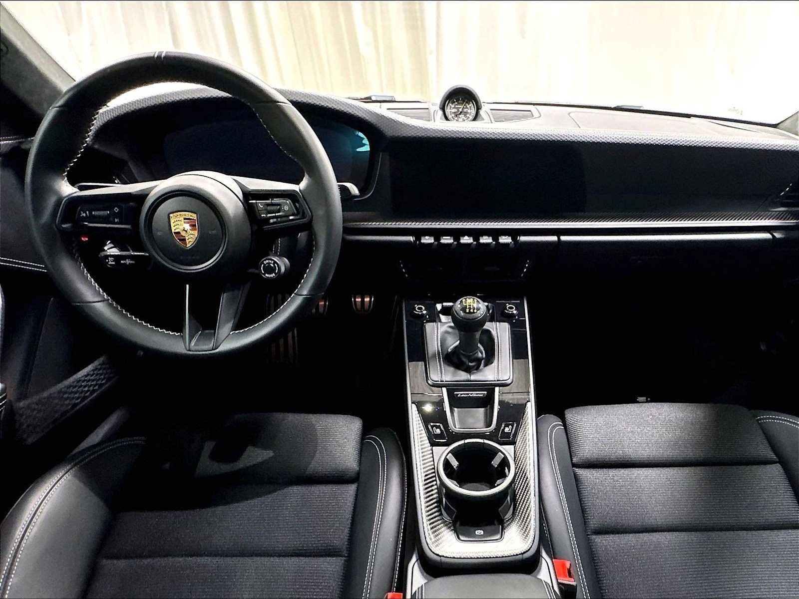Used 2026 Porsche 911 GT3 RWD image 18
