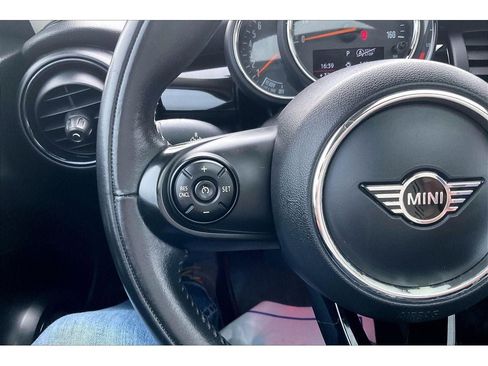 Used 2020 MINI Cooper 2-Door Hardtop image 20