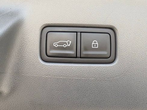 Used 2025 Hyundai Santa Fe SEL image 14