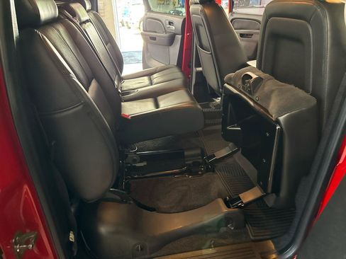 Used 2012 Chevrolet Avalanche LT AWD/4WD image 44