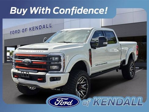 New 2026 Ford F250 Lariat w/ Black Appearance Package AWD/4WD image 1