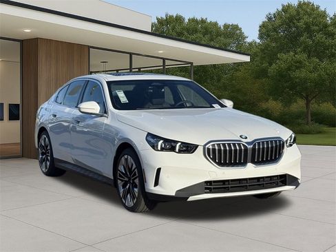 New 2026 BMW 530i image 6