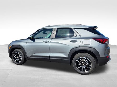 New 2026 Chevrolet TrailBlazer LT FWD image 4