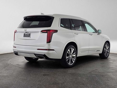 Used 2020 Cadillac XT6 Premium Luxury FWD image 3