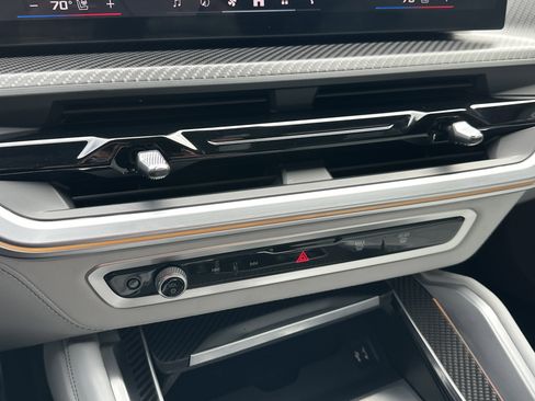 Used 2024 BMW XM Base image 23