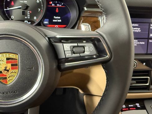 New 2026 Porsche Macan image 20