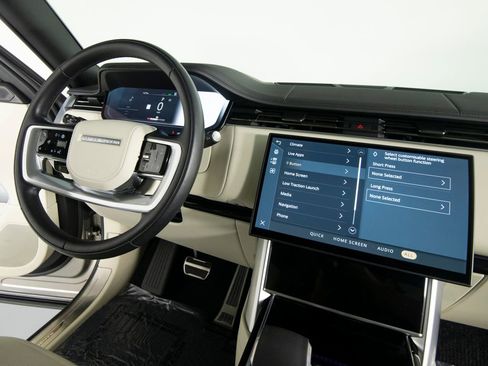 Used 2025 Land Rover Range Rover Long Wheelbase SE image 29