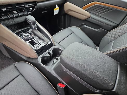 New 2026 GMC Canyon Denali image 25