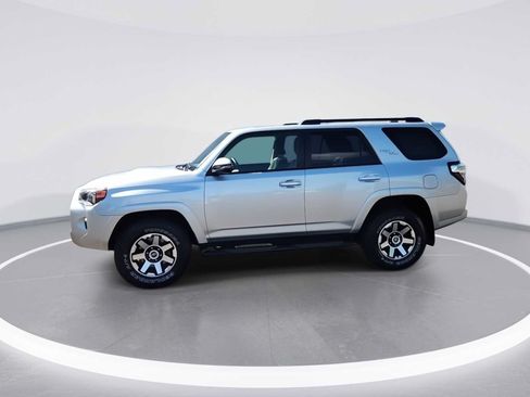 Certified 2021 Toyota 4Runner TRD Off-Road Premium w/ Moonroof Package AWD/4WD image 4