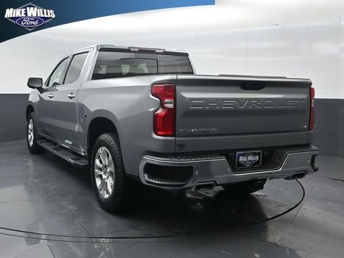 Used 2025 Chevrolet Silverado 1500 LTZ w/ LTZ Premium Package AWD/4WD image 5