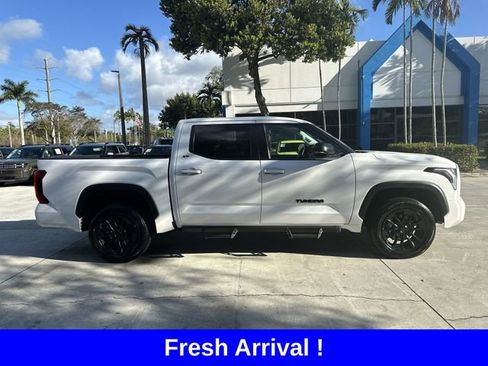 Used 2024 Toyota Tundra SR5 w/ SR5 Premium Package image 18