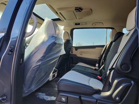 New 2026 Honda Odyssey Elite image 6