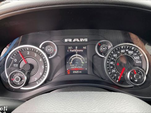 Used 2024 RAM 1500 Big Horn RWD image 24