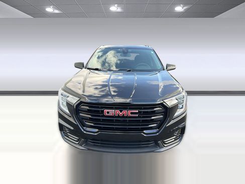Used 2022 GMC Terrain SLE w/ Driver Convenience Package FWD image 5