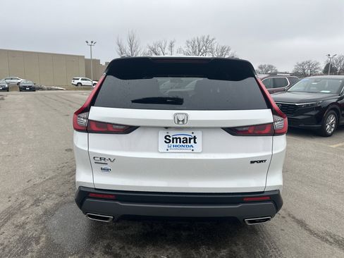Certified 2025 Honda CR-V Sport image 9