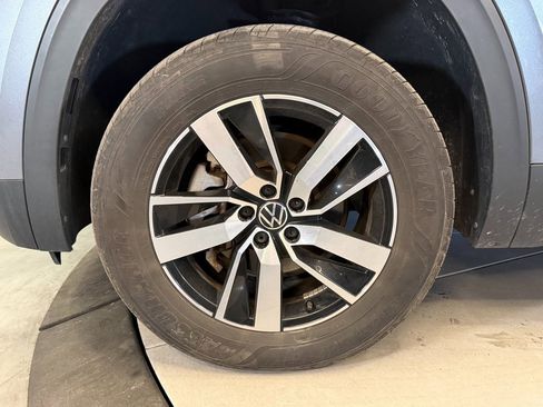 Used 2023 Volkswagen Atlas SE image 26