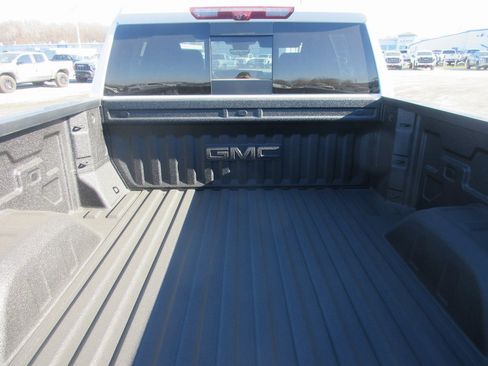 New 2026 GMC Sierra 1500 AT4 w/ AT4 Premium Package image 7